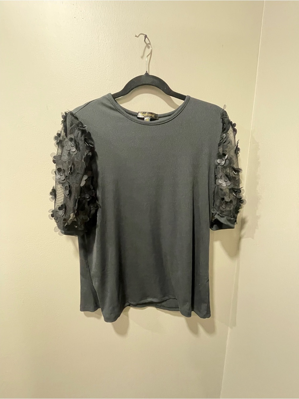 Black Short-Sleeve Tee with Textured Puff Sleeves